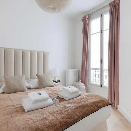 Elegant After Request A Bookin Write Me Wаt Sар з з 7 4 5 9 3 7 4 9 2 * Paris